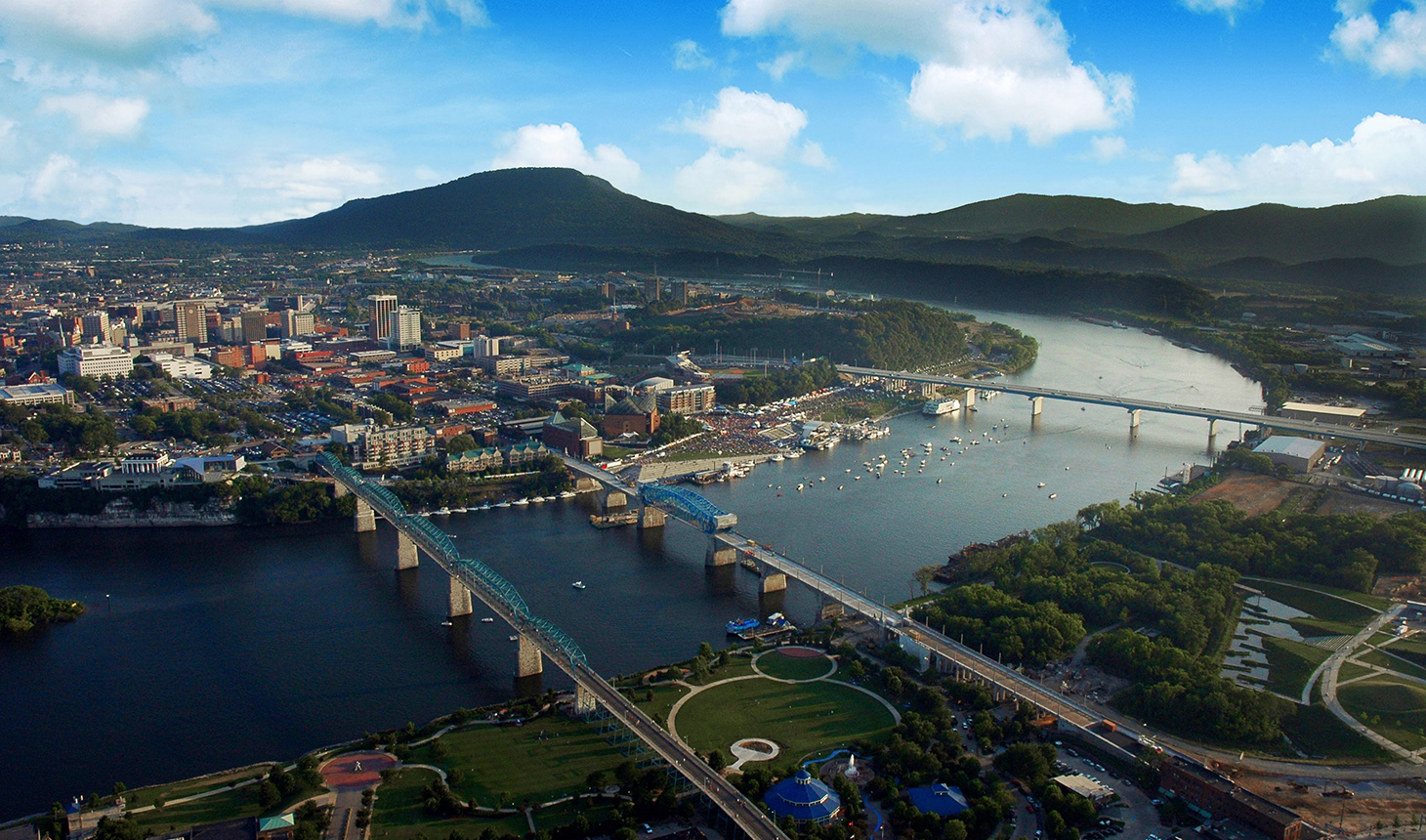 Chattanooga's Riverfront during the annual Riverbend Festival ph. Chattanooga Convention Visitors Bureau 