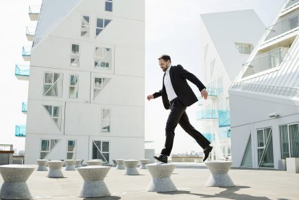 Here & Now 9: Who knows best?